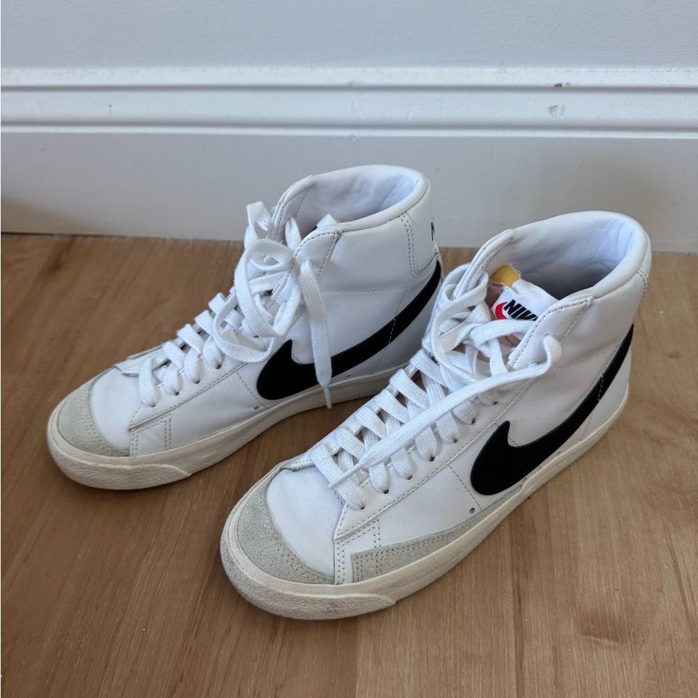 Nike White and Black High-Top